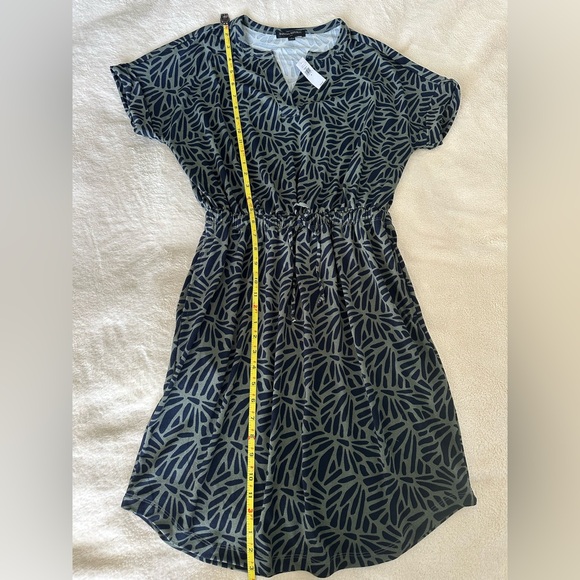 NWT Banana Republic Dress with Pockets! - Picture 9 of 9